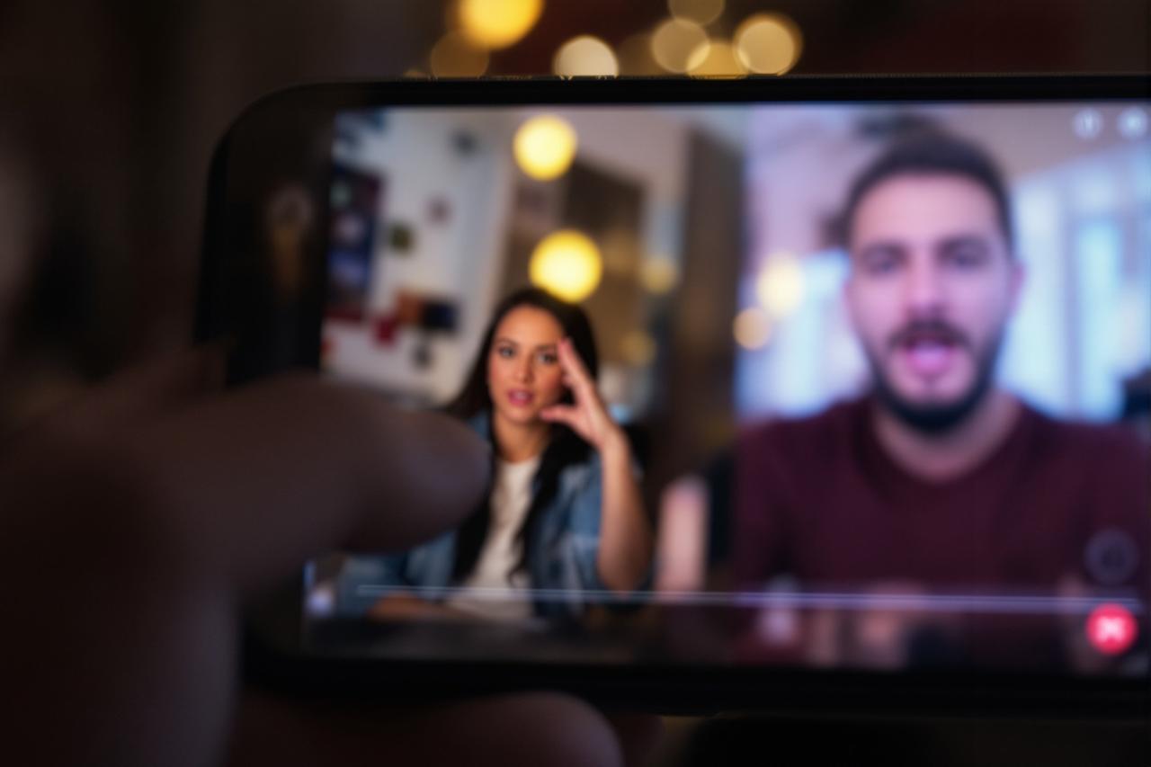 网红主播直播翻车！言论引众怒遭全平台封禁，粉丝数暴跌百万